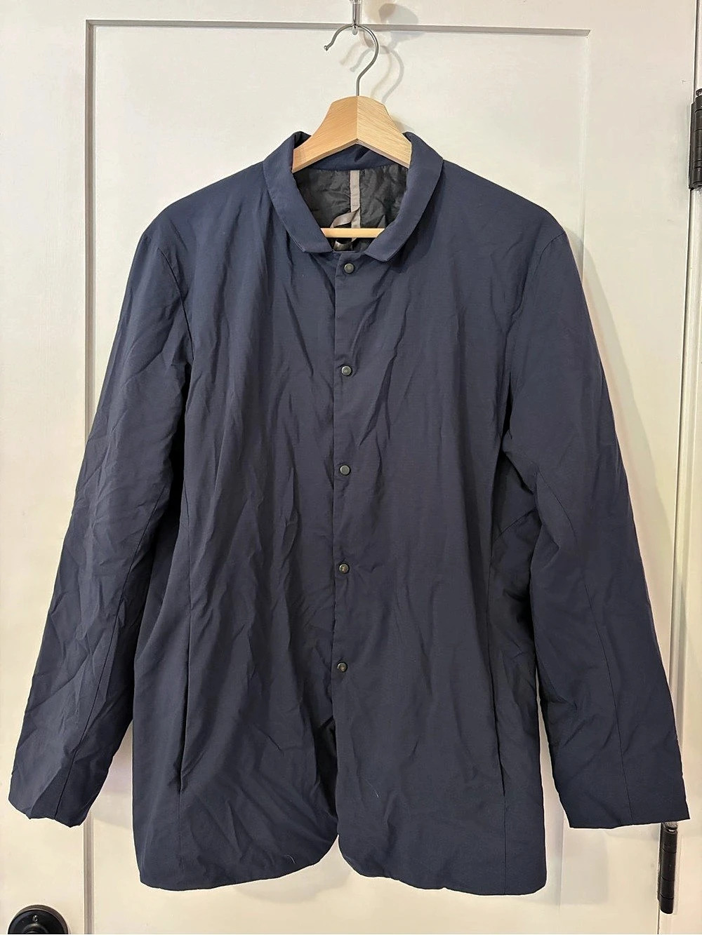 Arc'teryx Veilance Men's Lightweight Jacket in Navy Blue